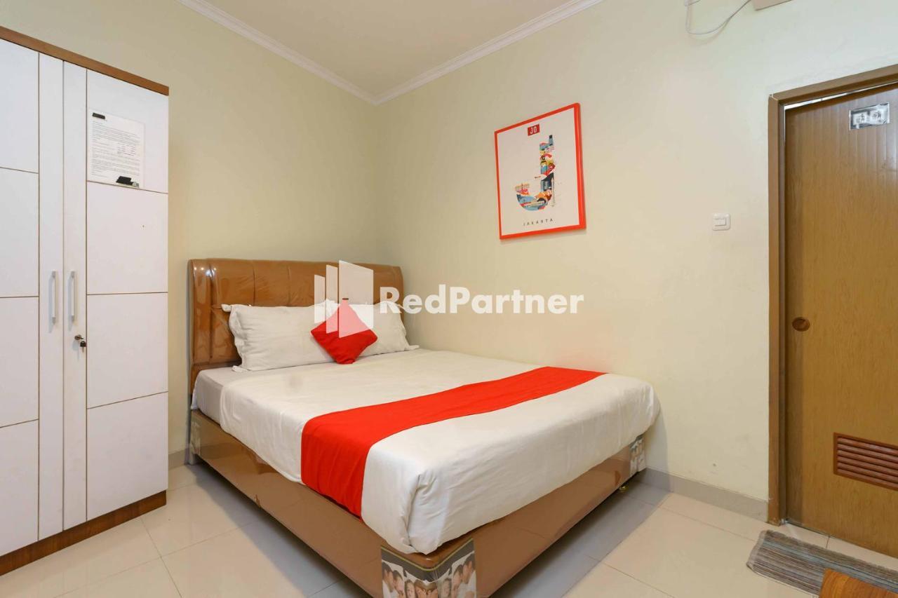 Jo Residence Syariah Redpartner Jakarta Bagian luar foto
